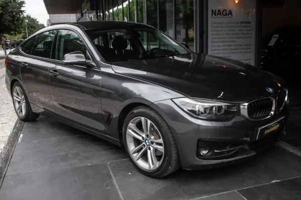 BMW 318 Gran Turismo 2019 - 21900 EUR, 233336 km - 233336km - foto 6 de 36