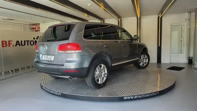 Volkswagen Touareg 2006 - 13900 EUR, 262462 km - AUTO.MOTO.pt - 262462km - foto 19 de 60