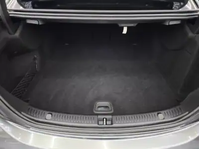 Mercedes-Benz E 220 2018 - 32950 EUR, 118099 km - AUTO.MOTO.pt - 118099km - foto 17 de 48