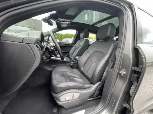 Porsche Macan 2014 - 34900 EUR, 215608 km - AUTO.MOTO.pt - 215608km - foto 15 de 41