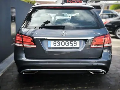 Mercedes-Benz E 250 2013 - 12950 EUR, 369000 km - AUTO.MOTO.pt - 369000km - foto 13 de 41