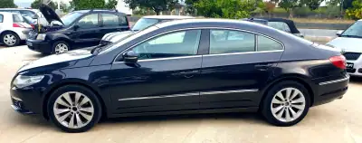 Volkswagen Passat CC 2009 - 9990 EUR, 358000 km - AUTO.MOTO.pt - 358000km - foto 8 de 20