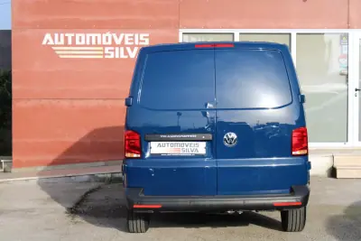 VW Transporter 2.0 TDI Confortline Extra AC 2020 - 17990 EUR, 199000 km - AUTO.MOTO.pt - 199000km - foto 12 de 24