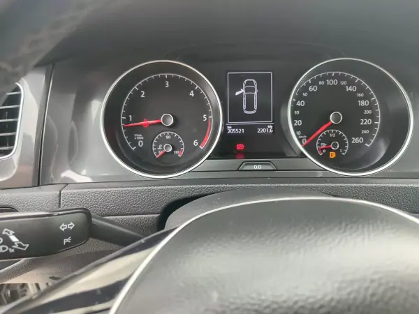 Volkswagen Golf Variant 2017 - 12900 EUR, 205000 km - 205000km - foto 15 de 21