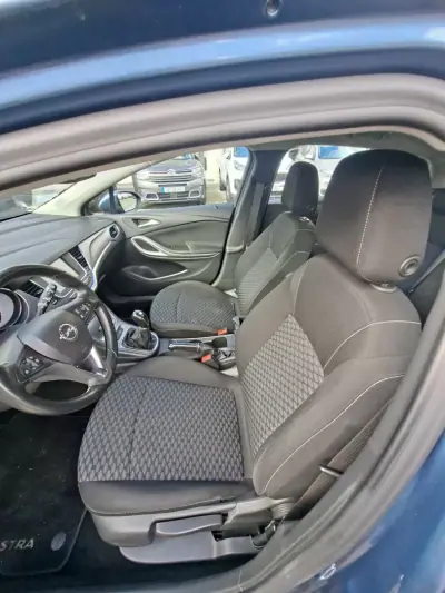 Opel Astra 2017 - 13000 EUR, 99950 km - AUTO.MOTO.pt - 99950km - foto 15 de 29
