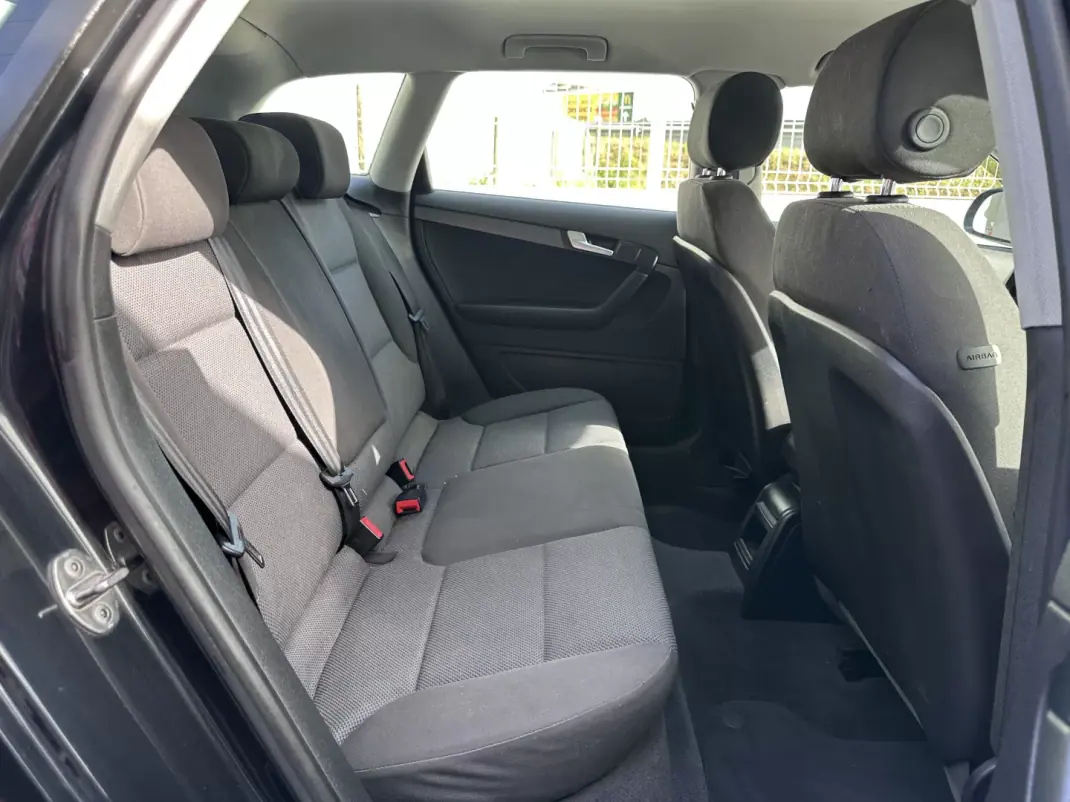 Audi A3 Sportback 2009 - 6500 EUR, 330000 km - AUTO.MOTO.pt - 330000km - foto 26 de 35