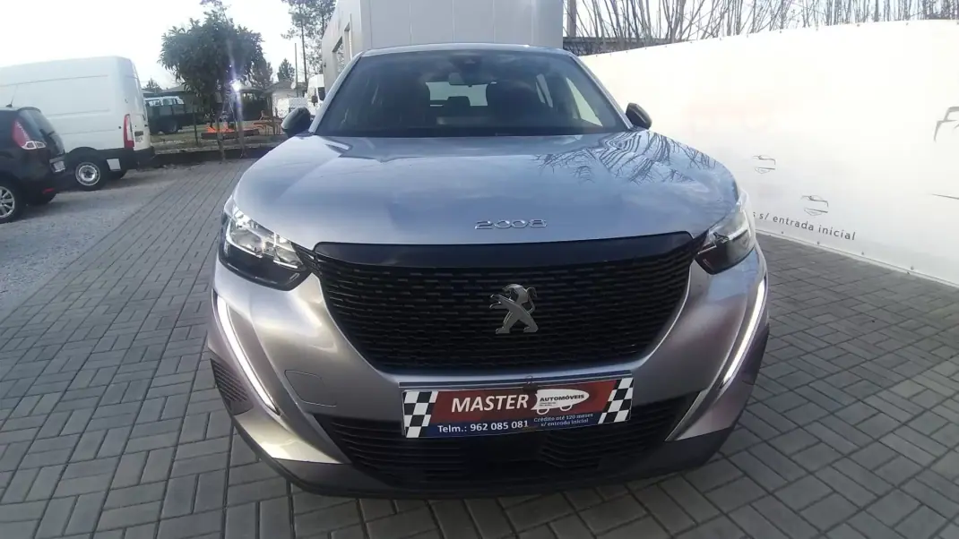 Peugeot 2008 2023 - 18250 EUR, 30000 km - AUTO.MOTO.pt - 30000km - foto 11 de 44