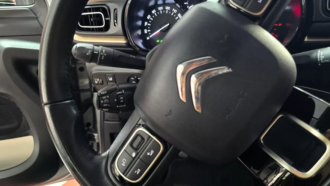 Citroën C3 2019 - 12750 EUR, 56334 km - AUTO.MOTO.pt - 56334km - foto 26 de 75