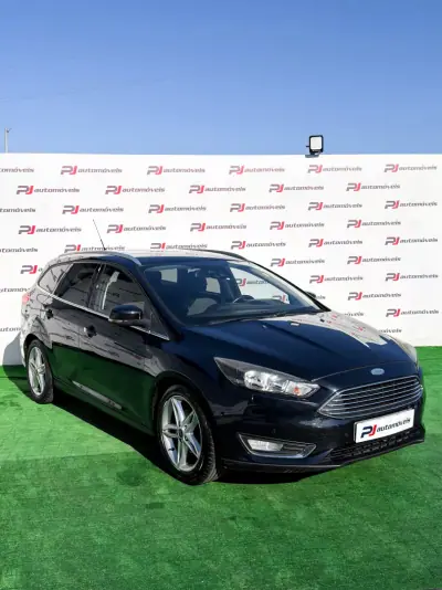 Ford Focus SW 2015 — photo 4 of 15