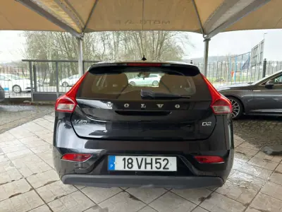 Volvo V40 2014 - 10950 EUR, 203325 km - AUTO.MOTO.pt - 203325km - foto 6 de 32