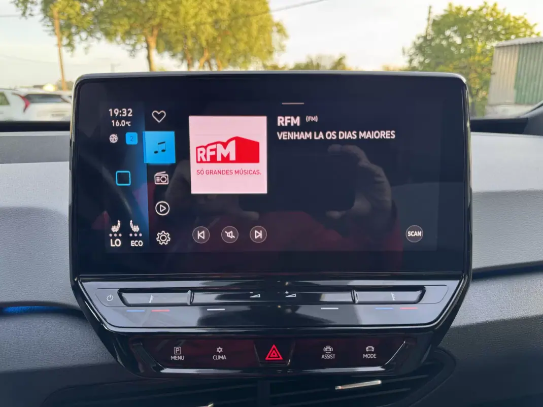 Volkswagen ID.3 2020 - 19900 EUR, 93000 km - AUTO.MOTO.pt - 93000km - foto 15 de 44