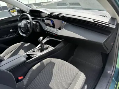 Peugeot 308 SW 2022 - 15500 EUR, 200000 km - AUTO.MOTO.pt - 200000km - foto 29 de 60
