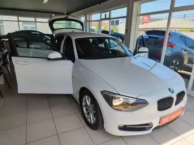 BMW 116 2013 - 10750 EUR, 215400 km - AUTO.MOTO.pt - 215400km - foto 16 de 34