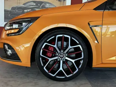 Renault Mégane 2019 - 49990 EUR, 11812 km - AUTO.MOTO.pt - 11812km - foto 13 de 25