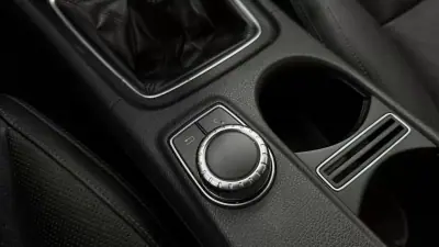 Mercedes-Benz A 180 2013 - 12990 EUR, 237399 km - AUTO.MOTO.pt - 237399km - foto 14 de 28