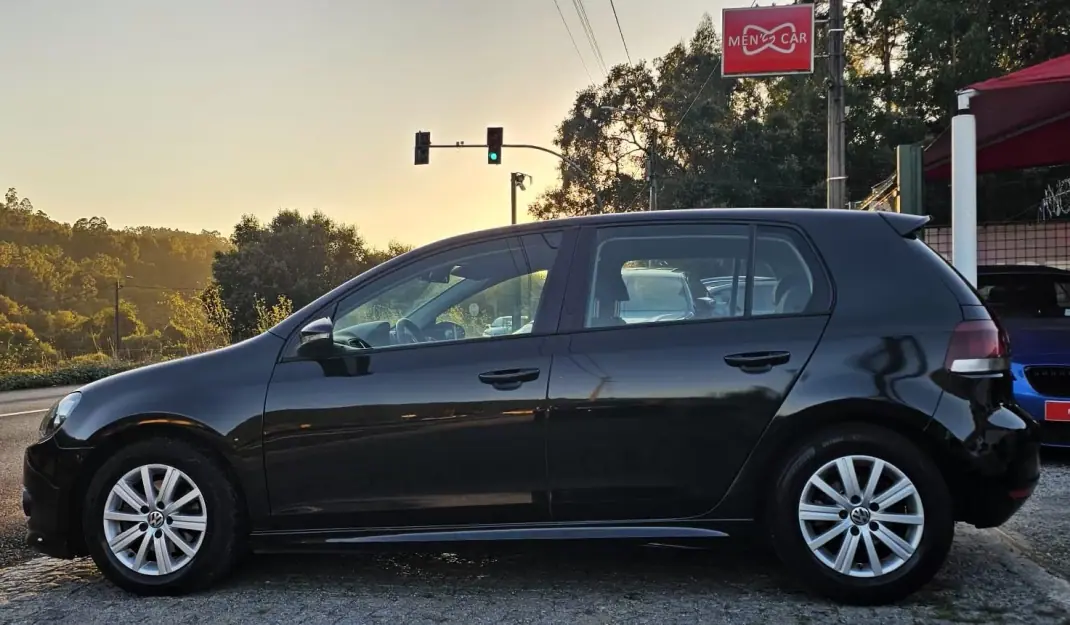 Volkswagen Golf 2010 - 8500 EUR, 250000 km - 250000km - foto 3 de 18
