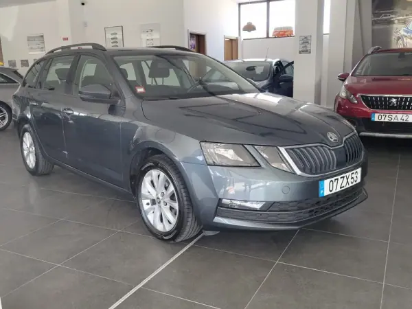 Skoda Octavia Break 2020 - 14990 EUR, 174000 km - AUTO.MOTO.pt - 174000km - foto 3 de 7