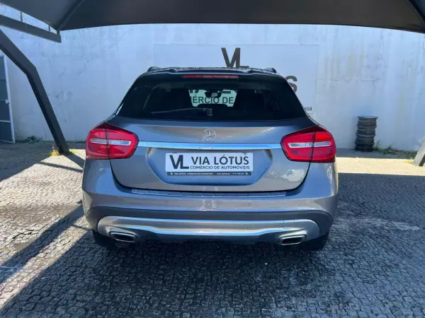 Mercedes-Benz GLA 200 2015 - 21750 EUR, 192000 km - AUTO.MOTO.pt - 192000km - foto 9 de 14