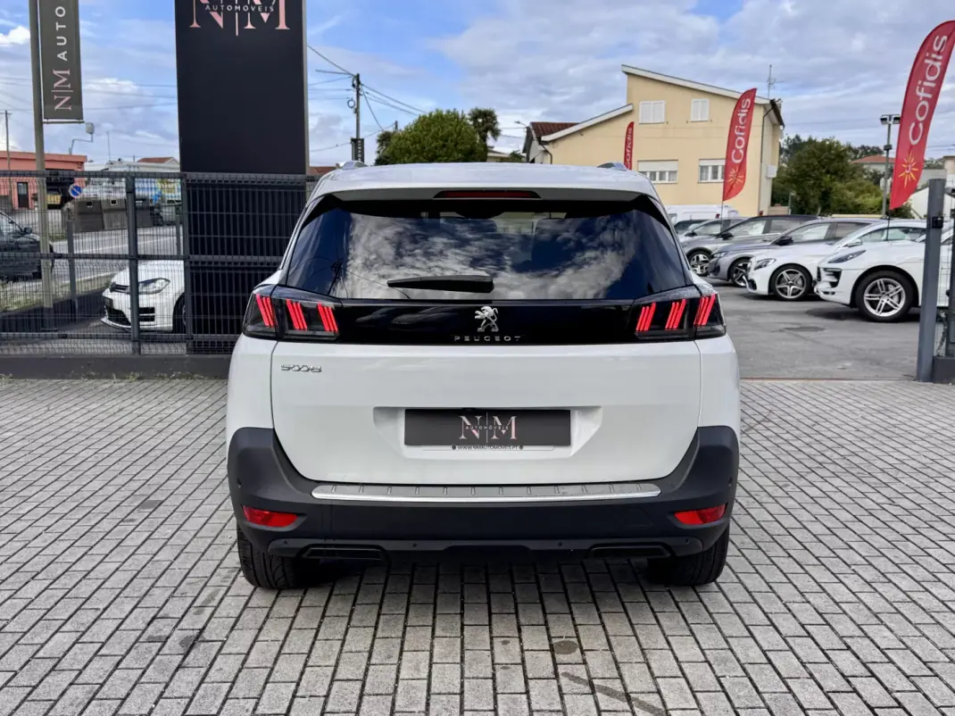 Peugeot 5008 2021 - 23990 EUR, 103000 km - AUTO.MOTO.pt - 103000km - foto 4 de 22