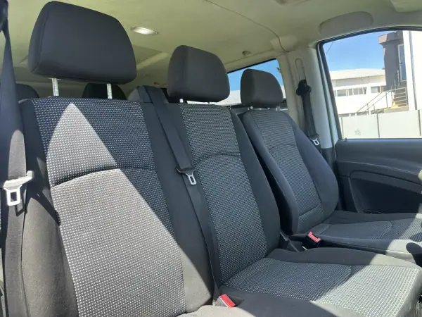 Mercedes-Benz Vito 2010 - 14900 EUR, 340000 km - AUTO.MOTO.pt - 340000km - foto 29 de 47