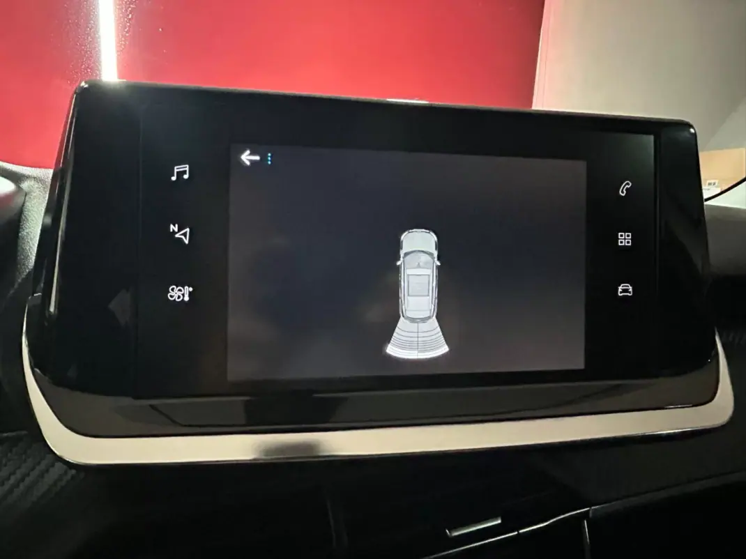 Peugeot 2008 2021 - 15750 EUR, 206114 km - AUTO.MOTO.pt - 206114km - foto 9 de 24