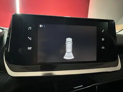 Peugeot 2008 2021 - 15750 EUR, 206114 km - AUTO.MOTO.pt - 206114km - foto 9 de 24