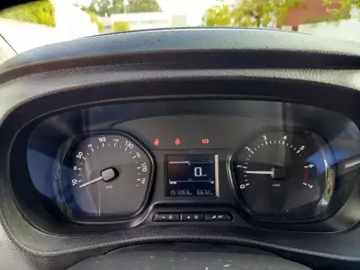 Citroën Jumpy 2018 - 13900 EUR, 151160 km - AUTO.MOTO.pt - 151160km - foto 14 de 17