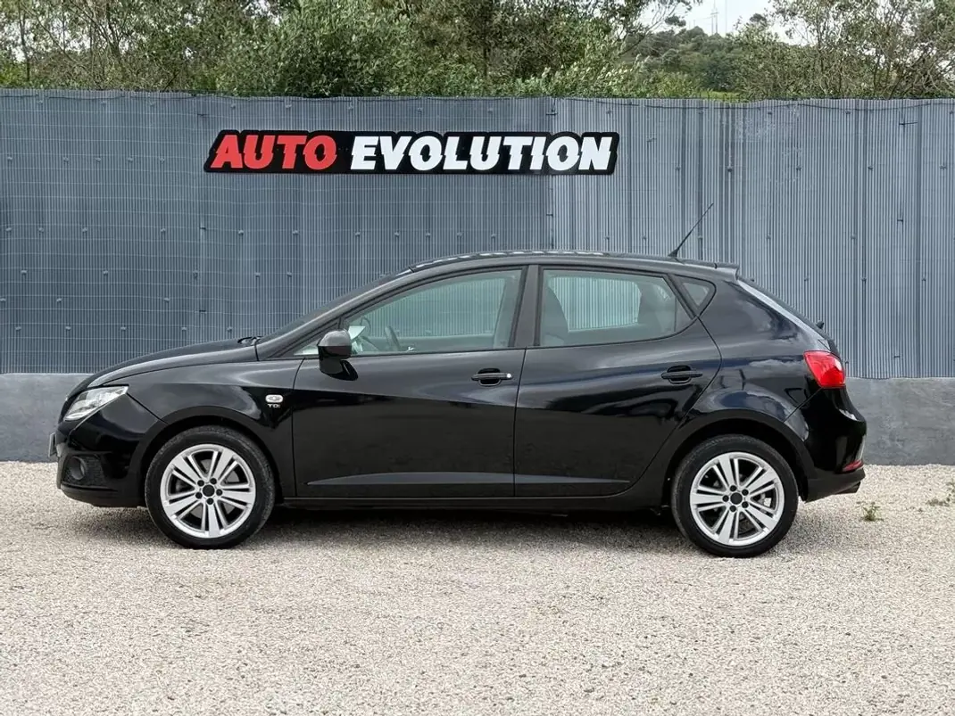 SEAT Ibiza 2008 - 7450 EUR, 190000 km - AUTO.MOTO.pt - 190000km - foto 4 de 13