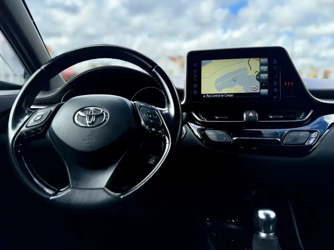 Toyota C-HR 2019 - 23950 EUR, 80000 km - 80000km - foto 17 de 31