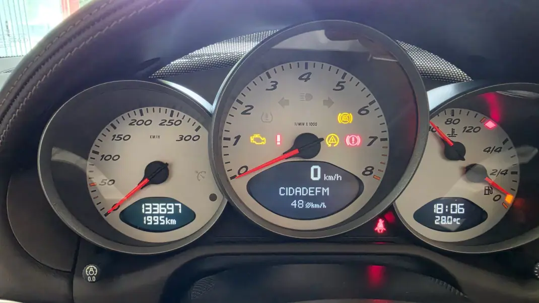 Porsche Boxster 2008 - 39900 EUR, 133697 km - 133697km - foto 45 de 64