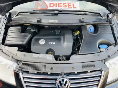 Volkswagen Sharan 2009 - 10950 EUR, 110000 km - AUTO.MOTO.pt - 110000km - foto 13 de 13