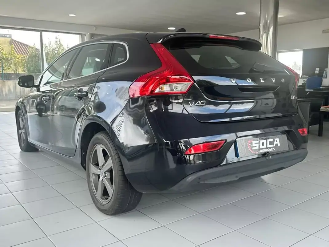 Volvo V40 Cross Country 2013 - 8750 EUR, 292850 km - 292850km - foto 5 de 34