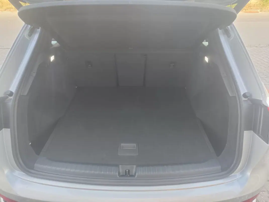 Audi Q4 e-tron 2025 - 45900 EUR, 14896 km - 14896km - foto 17 de 29