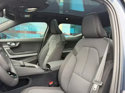 Polestar 2 2023 - 29900 EUR, 38000 km - AUTO.MOTO.pt - 38000km - foto 9 de 15