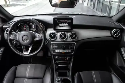 Mercedes-Benz CLA 180 2018 - 19500 EUR, 177901 km - AUTO.MOTO.pt - 177901km - foto 34 de 39
