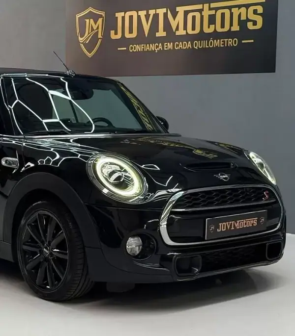 MINI 2018 - 23999 EUR, 154815 km - AUTO.MOTO.pt - 154815km - foto 2 de 35