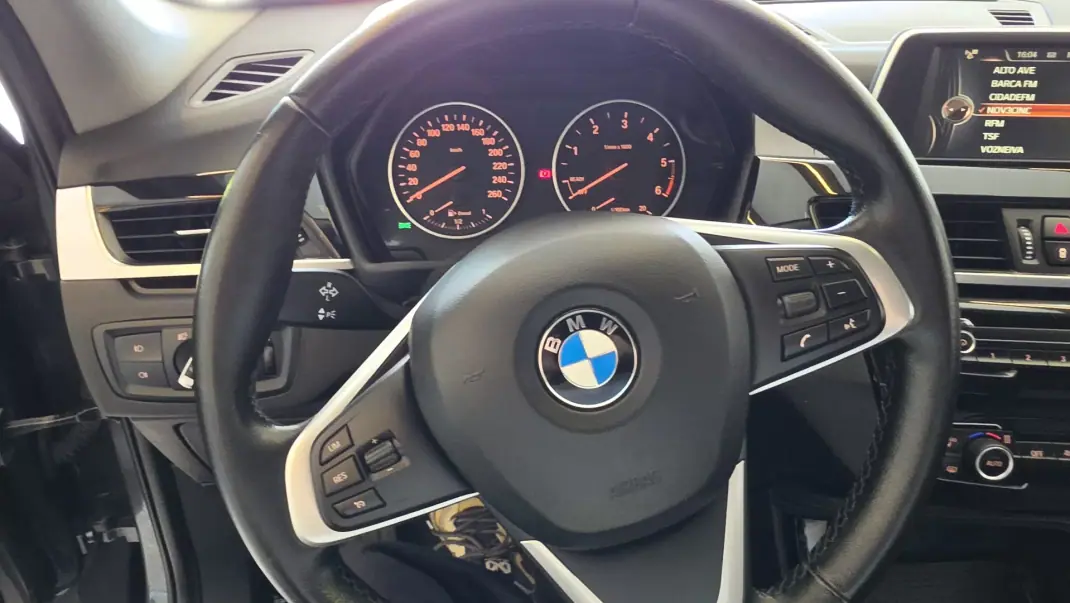 BMW X1 2016 - 16900 EUR, 185128 km - AUTO.MOTO.pt - 185128km - foto 42 de 62
