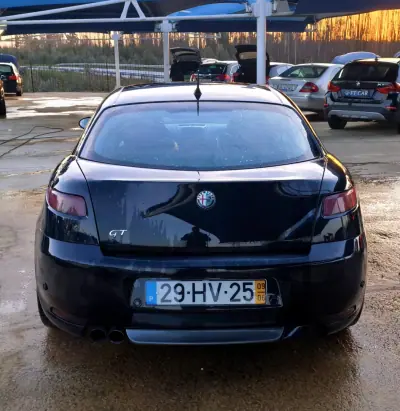 Alfa Romeo GT 2009 - 8990 EUR, 290000 km - AUTO.MOTO.pt - 290000km - foto 6 de 22