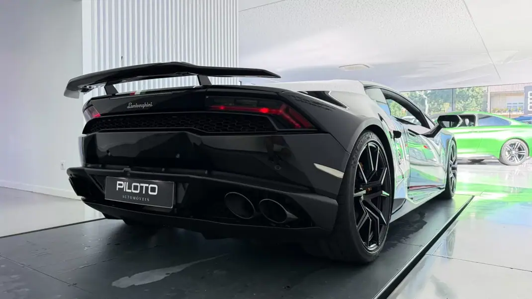 Lamborghini Huracán 2015 - 229990 EUR, 107545 km - 107545km - foto 10 de 29