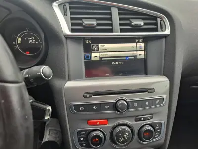 Citroën C4 2016 - 7490 EUR, 232353 km - AUTO.MOTO.pt - 232353km - foto 10 de 16