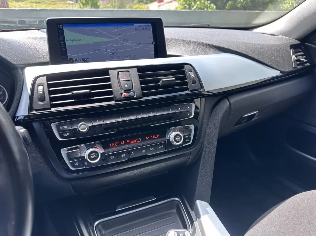 BMW 418 Gran Coupé 2014 - 17500 EUR, 220000 km - AUTO.MOTO.pt - 220000km - foto 50 de 63