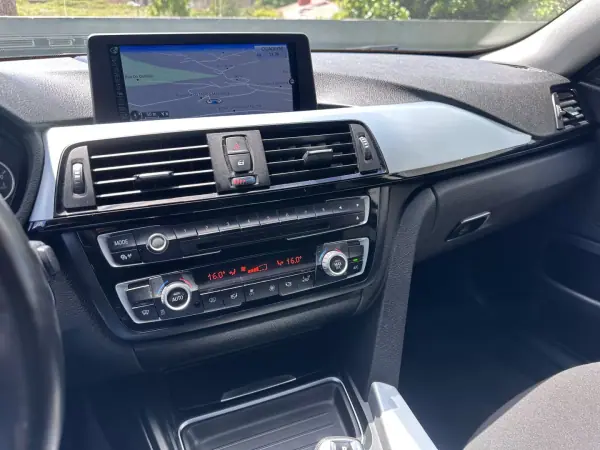 BMW 418 Gran Coupé 2014 - 17500 EUR, 220000 km - AUTO.MOTO.pt - 220000km - foto 50 de 63