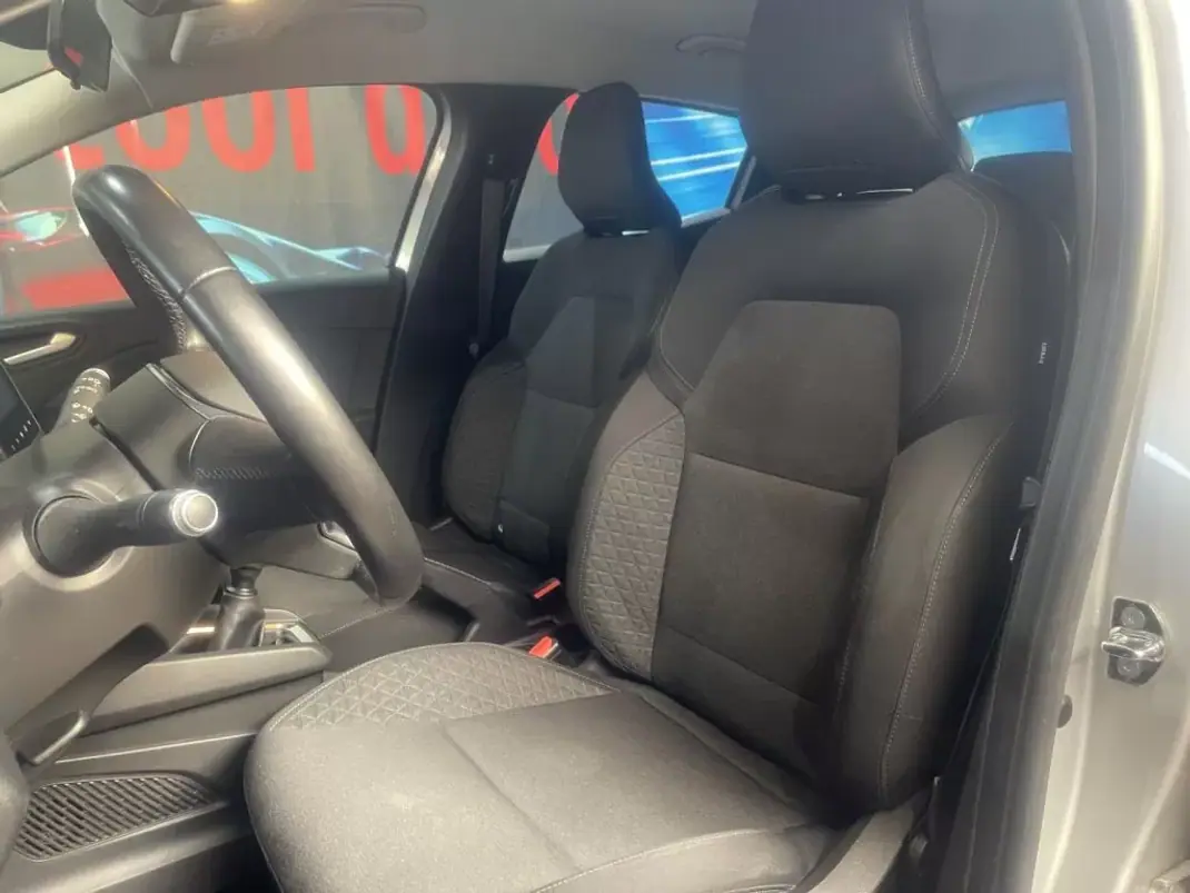 Renault Clio 2019 - 14480 EUR, 30000 km - AUTO.MOTO.pt - 30000km - foto 34 de 50