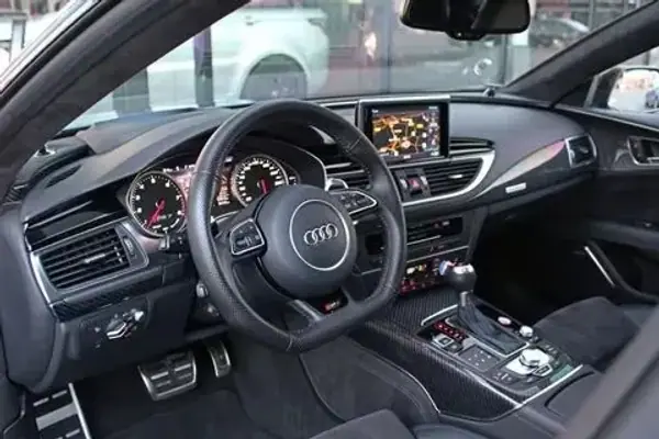 Audi RS7 Sportback 2017 - 81900 EUR, 50000 km - AUTO.MOTO.pt - 50000km - foto 6 de 7
