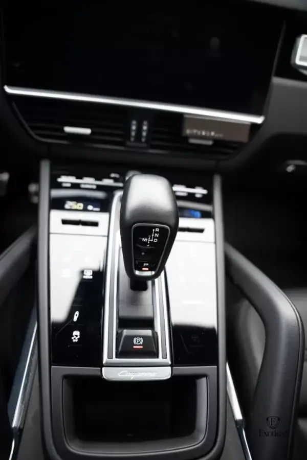 Porsche Cayenne Coupé 2022 - 108888 EUR, 92000 km - AUTO.MOTO.pt - 92000km - foto 59 de 65