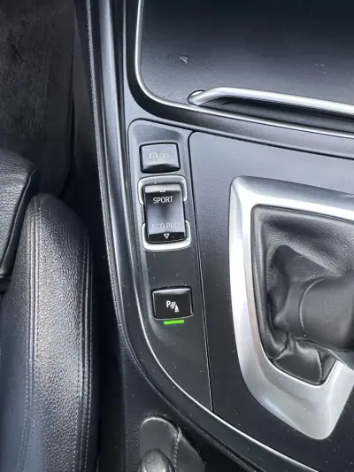 BMW 430 Gran Coupé 2016 - 22900 EUR, 180000 km - AUTO.MOTO.pt - 180000km - foto 38 de 66