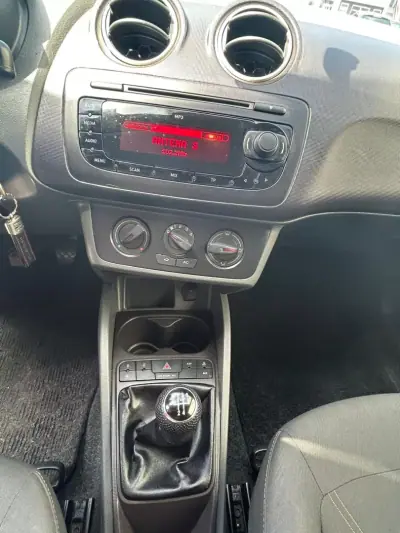 SEAT Ibiza ST 2011 - 5500 EUR, 213774 km - 213774km - foto 12 de 19