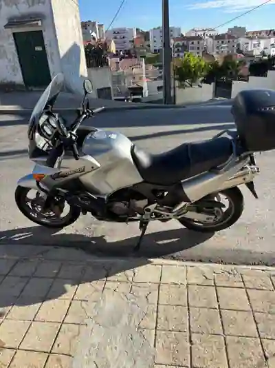 Honda Varadero 2005 - 4800 EUR, 52000 km - foto 2 de 9