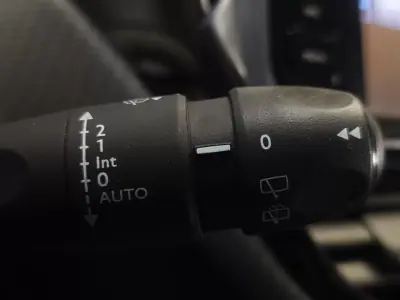 Peugeot 2008 2017 - 12490 EUR, 57665 km - AUTO.MOTO.pt - 57665km - foto 11 de 23