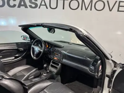 Porsche Boxster 2001 - 22500 EUR, 217000 km - AUTO.MOTO.pt - 217000km - foto 4 de 53